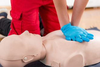 first-aid,-cpr,-and-aed:-essential-life-saving-skills-everyone-should-know